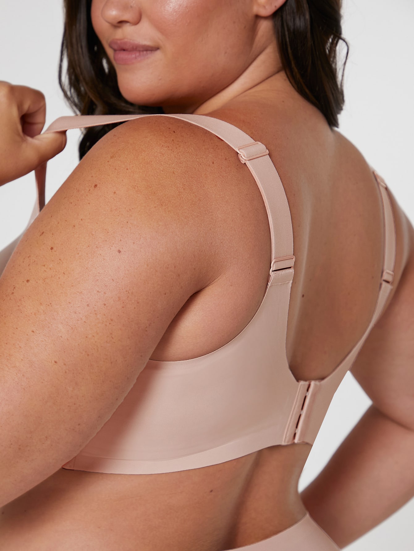 Sujetador Luvlette 2NDSKIN plus cobertura total baby pink talla 3XL DD